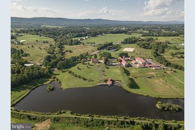 15158 Berlin Turnpike, Purcellville, VA 20132 - Photo 1