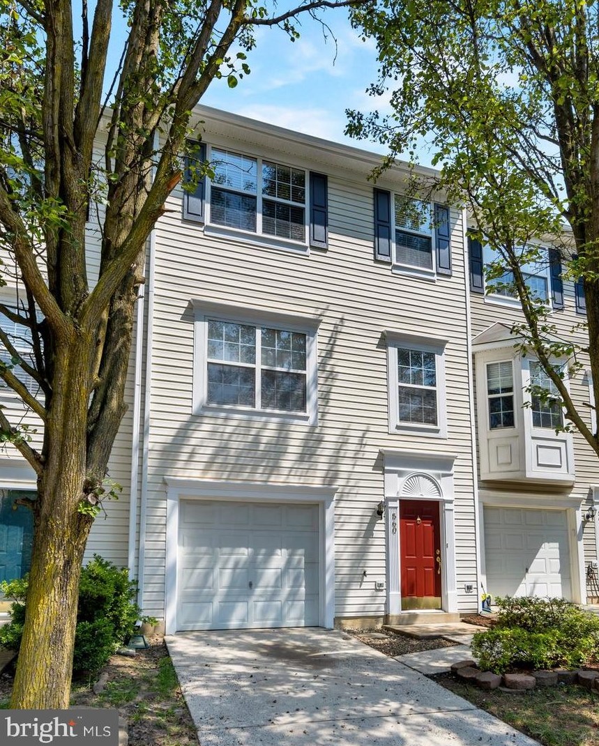 560 Sparkleberry Terrace Ne, Leesburg, VA 20176