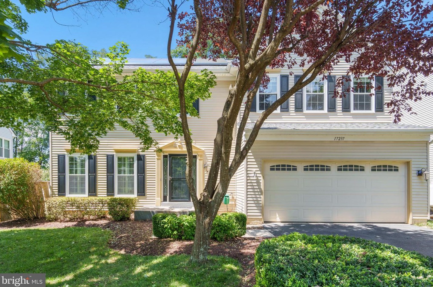 17237 Pickwick Dr, Purcellville, VA 20132