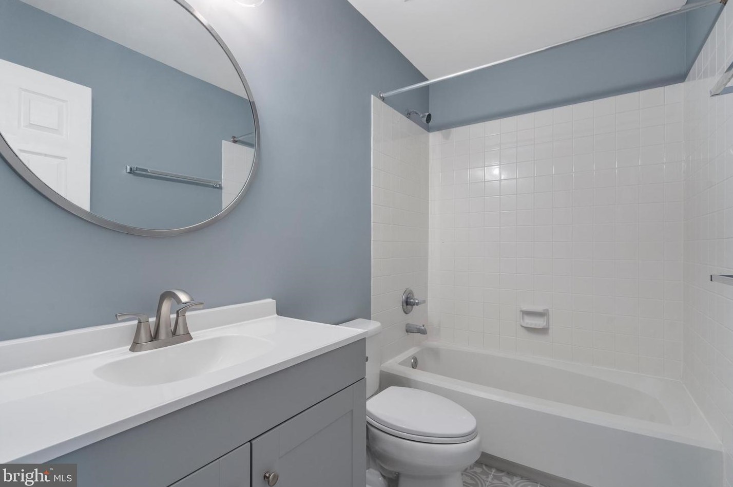 47573 Sandbank Sq, Dulles VA  20165-7470 exterior