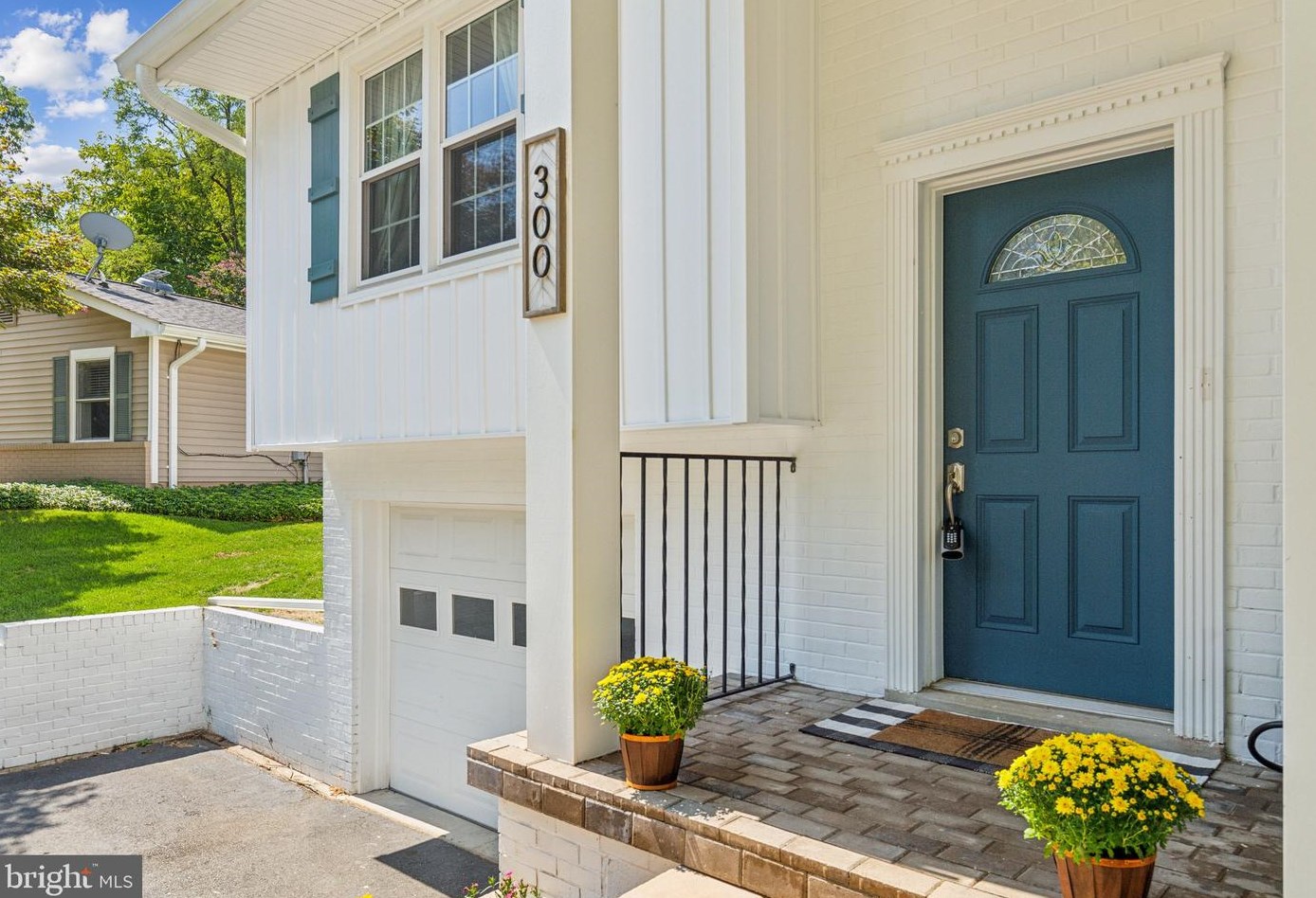 300 Orchard Cir, Hamilton, VA 20158
