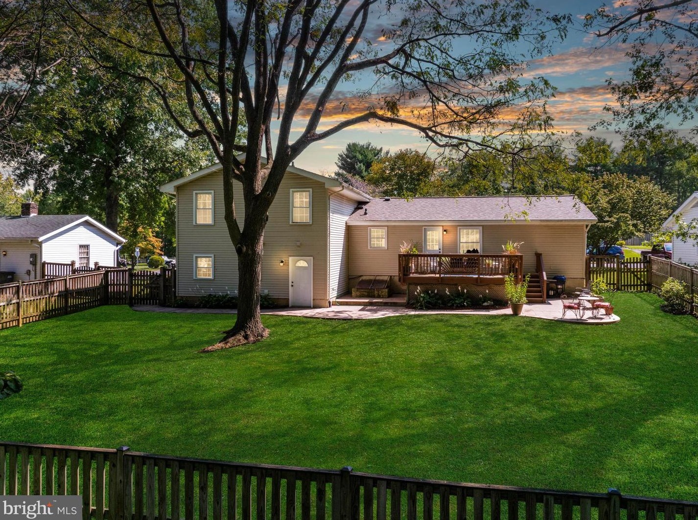 111 Orchard Cir, Hamilton, VA 20158