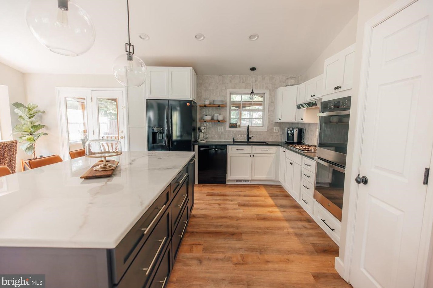 17295 Strathallen Ct, Purcellville, VA 20132