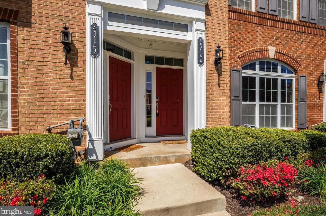 43144 Thoroughfare Gap Terrace, Ashburn, VA 20148