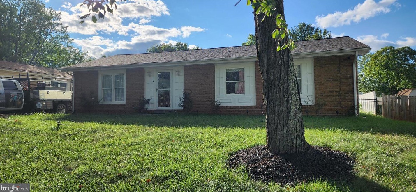 721 N Amelia St, Dulles, VA 20164