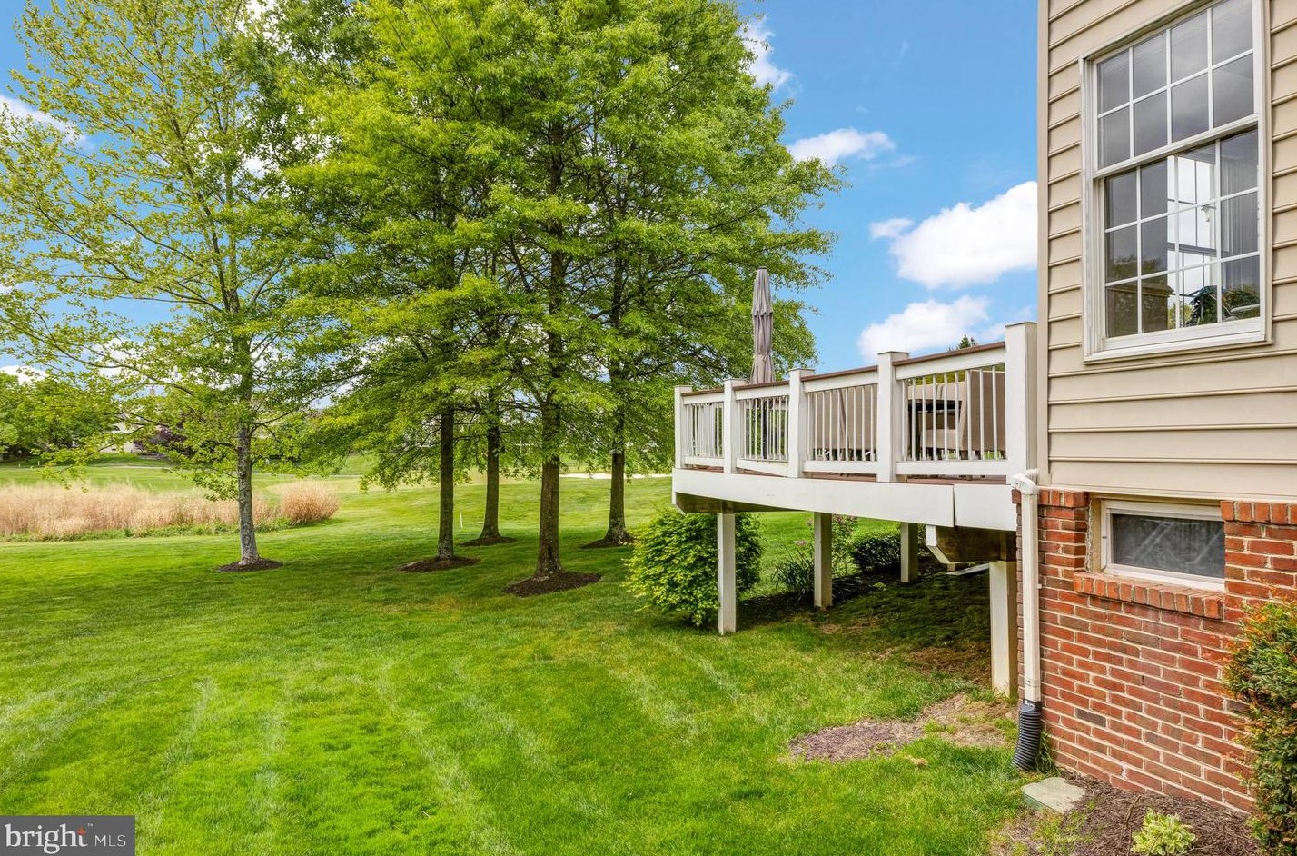 19951 Palmer Classic Pkwy, Ashburn VA  20147-5202 exterior