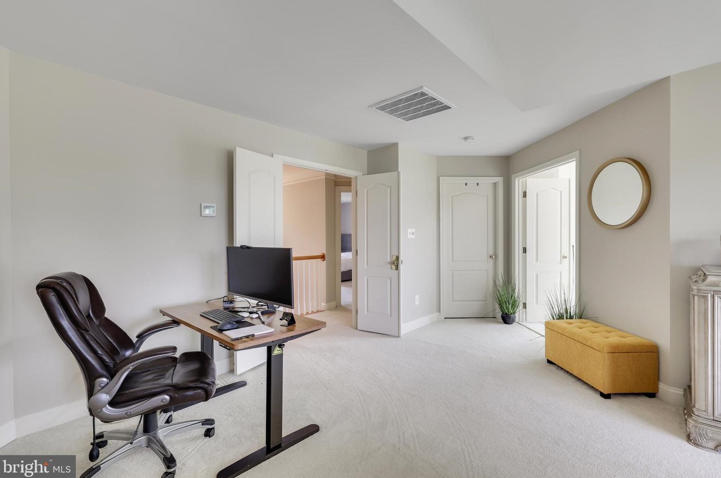 19951 Palmer Classic Pkwy, Ashburn VA  20147-5202 exterior