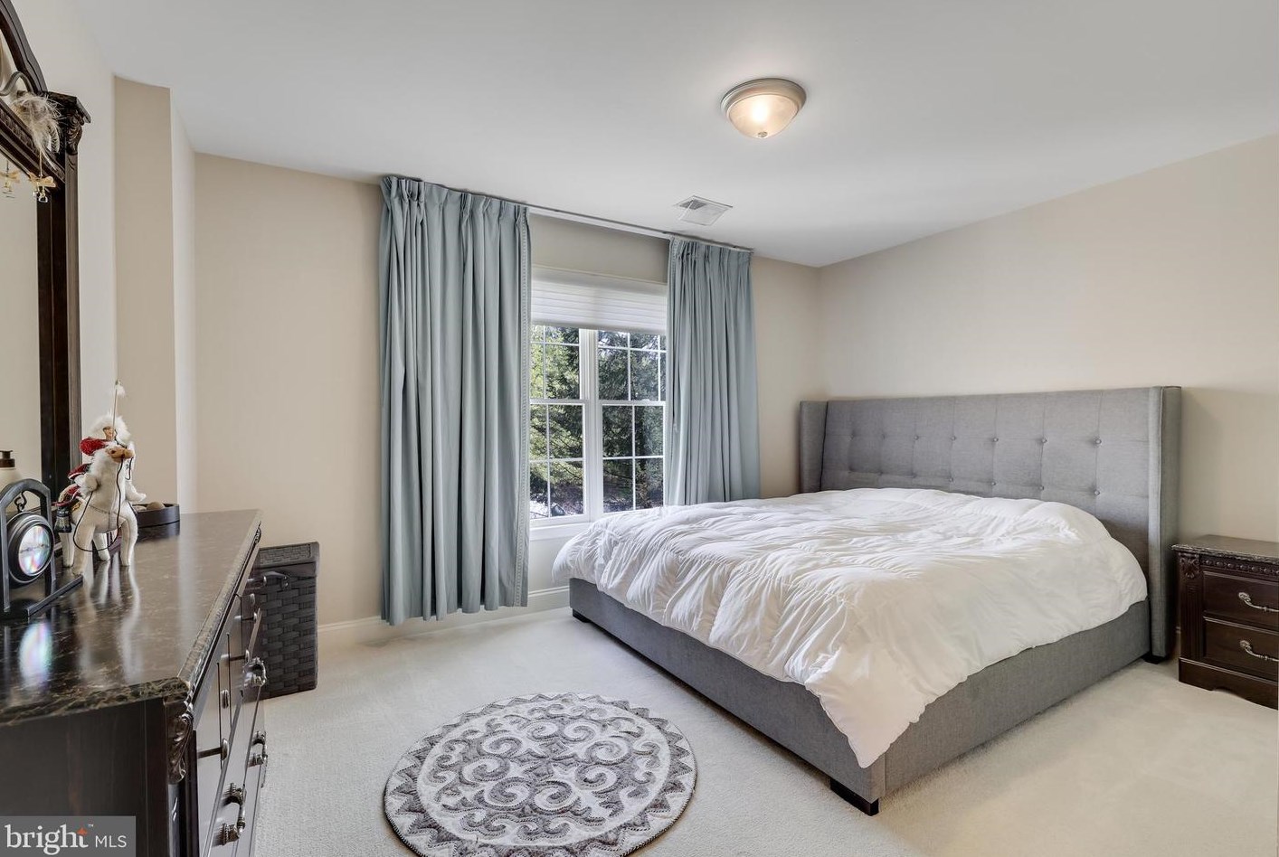 19951 Palmer Classic Pkwy, Ashburn VA  20147-5202 exterior