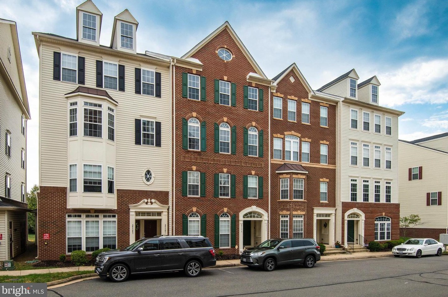 25377 Patriot Terrace, Stone Ridge, VA 20105