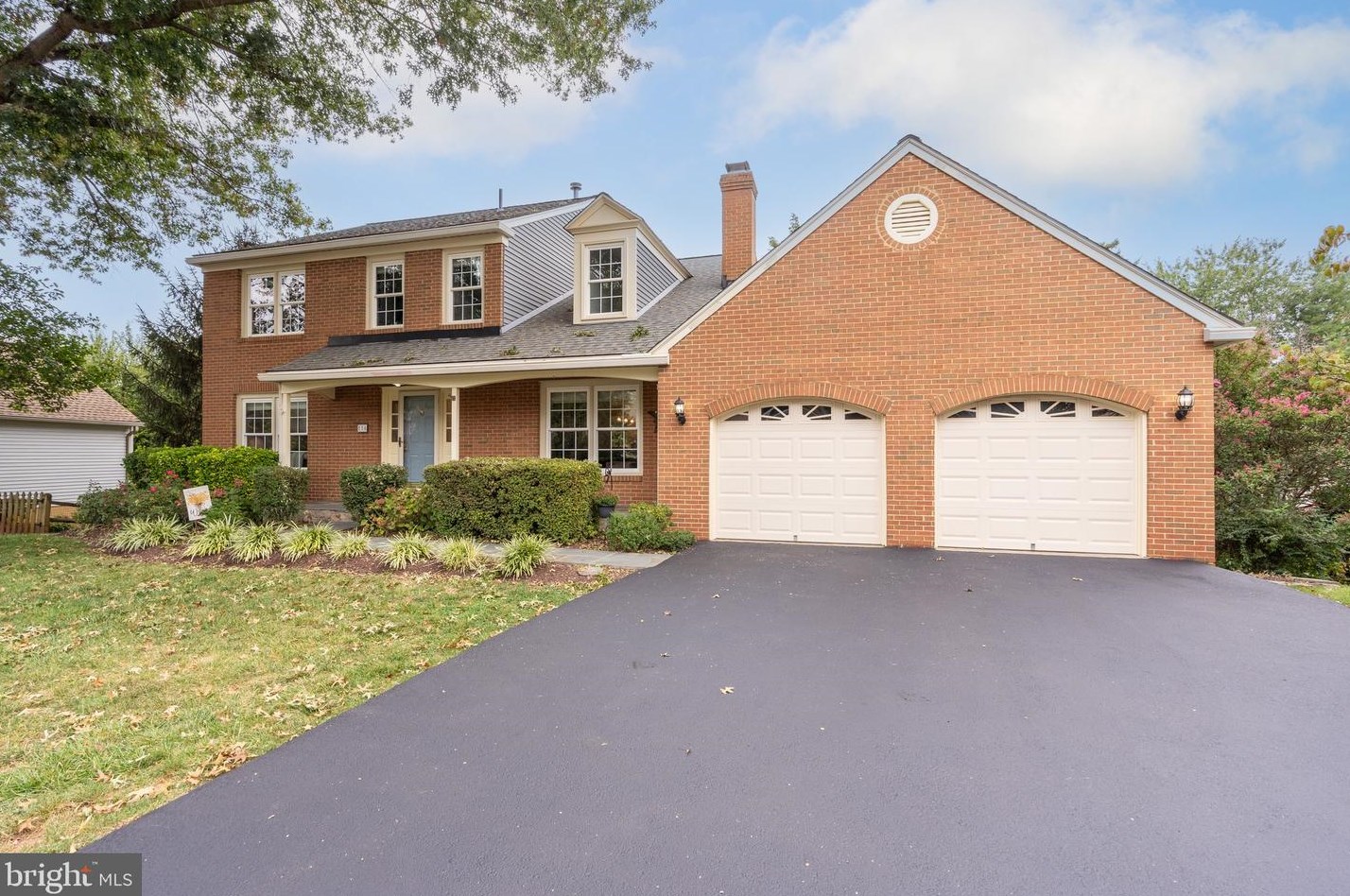 116 Connemara Dr, Sterling, VA 20164