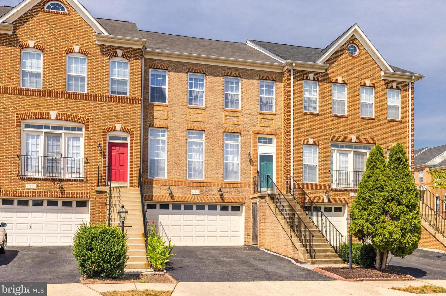41946 Cinnabar Square, Stone Ridge, VA 20105
