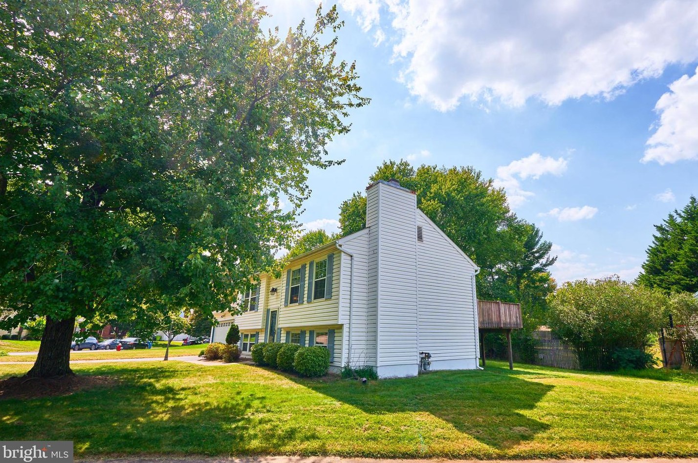 112 S Cameron St, Sterling, VA 20164
