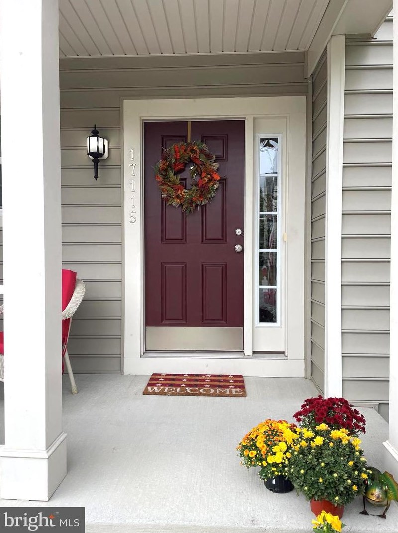 17115 Greenwood Dr, Round Hill, VA 20141