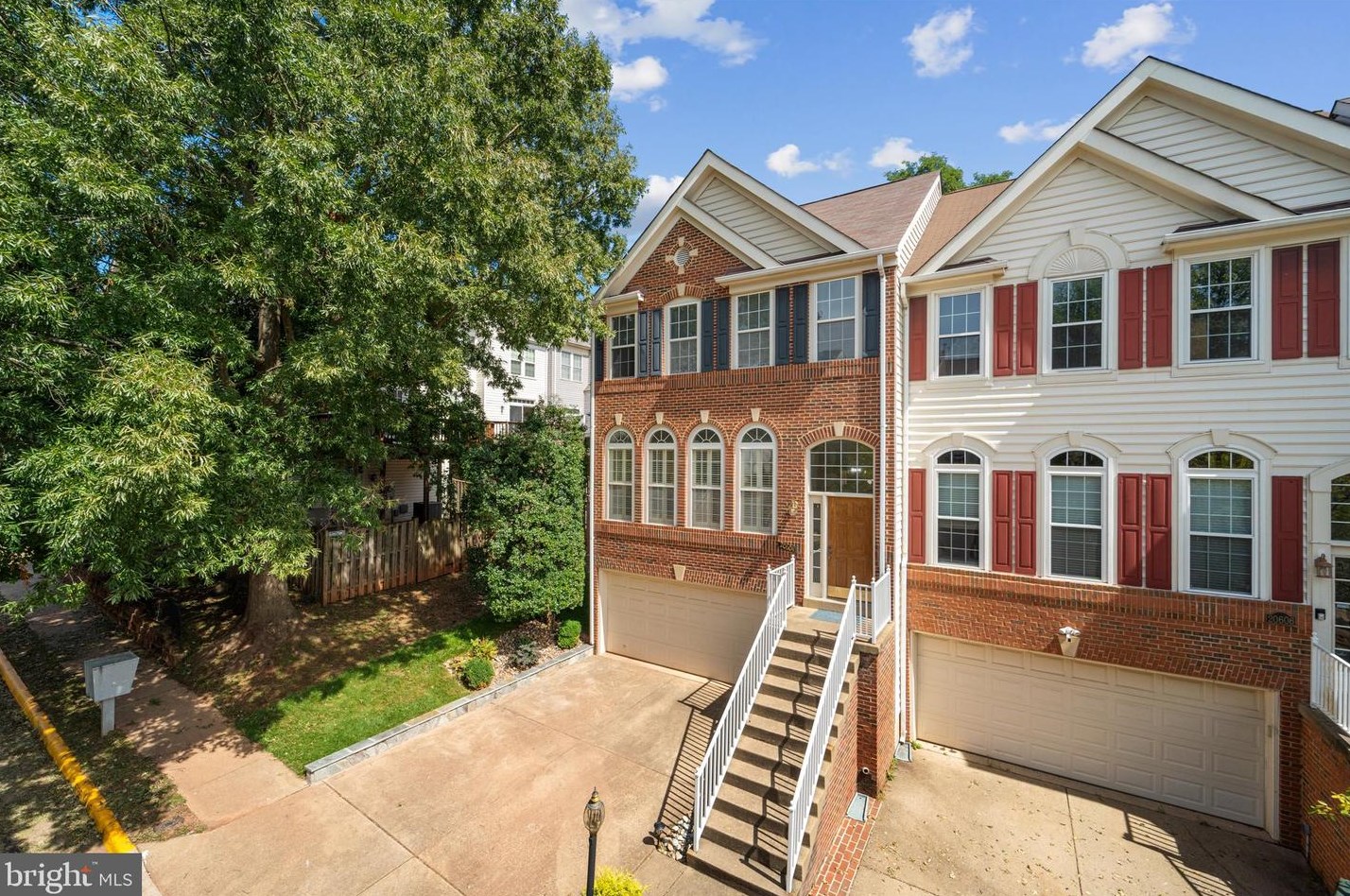 20604 Glenmere Square, Dulles, VA 20165