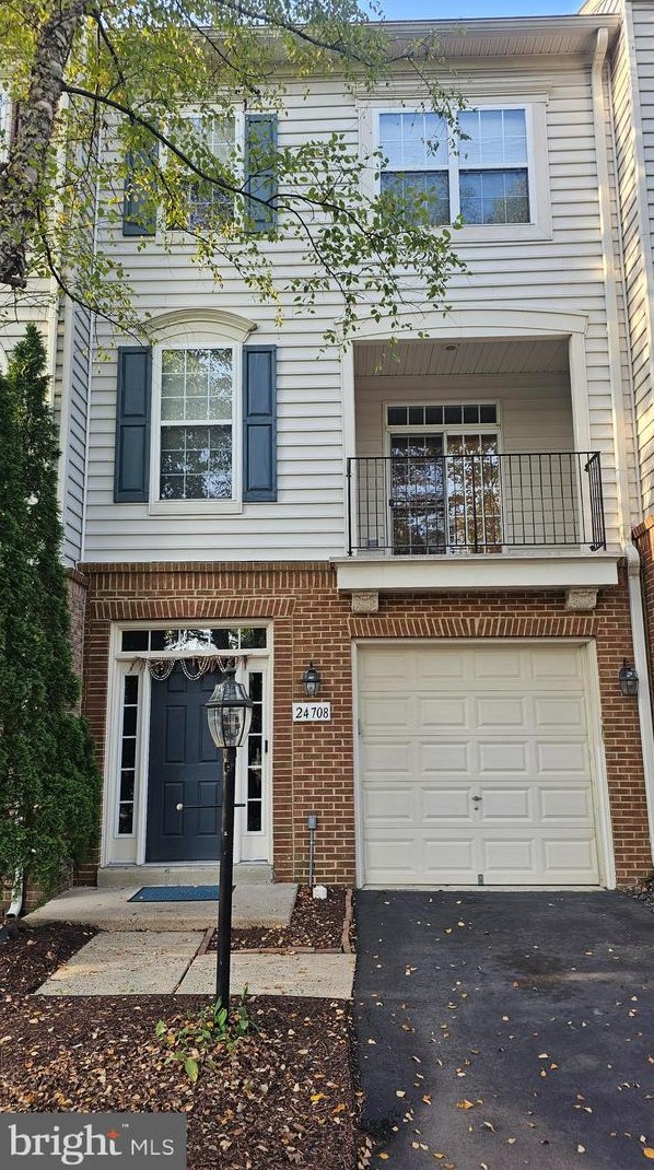 24708 Clock Tower Square, Stone Ridge, VA 20105