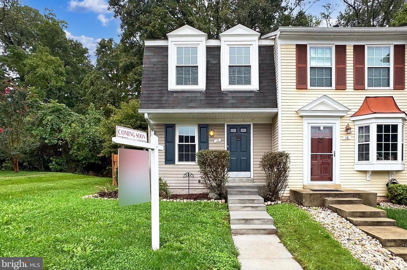 18 Asbury Way, Sterling, VA 20165