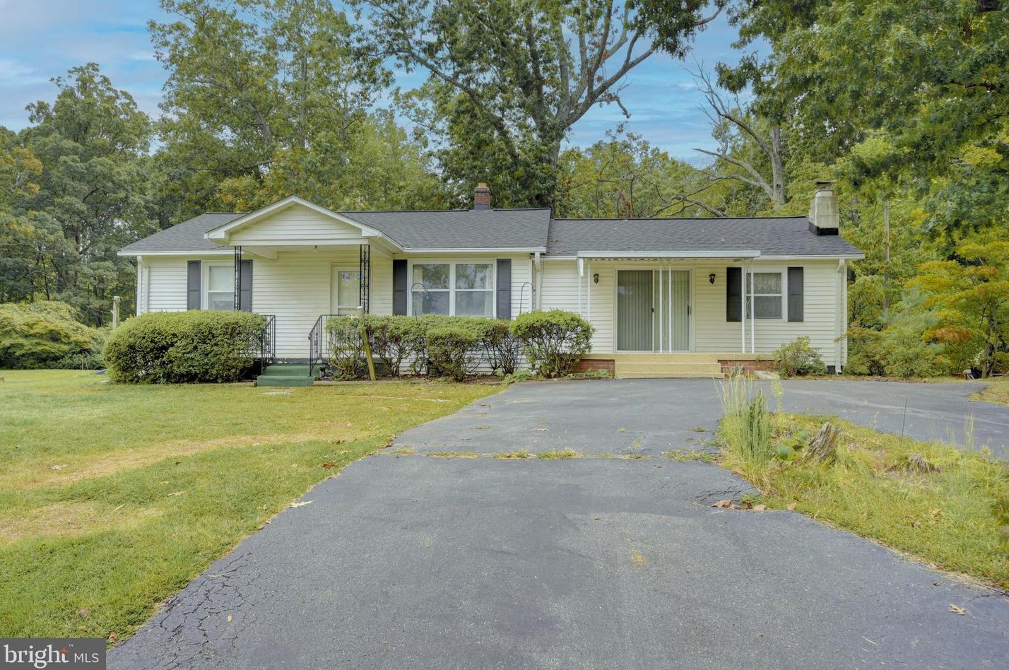 43505 Evans Pond Rd, Leesburg, VA 20176