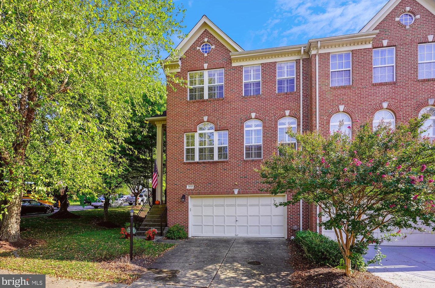 46127 Geneva Terrace, Sterling, VA 20165