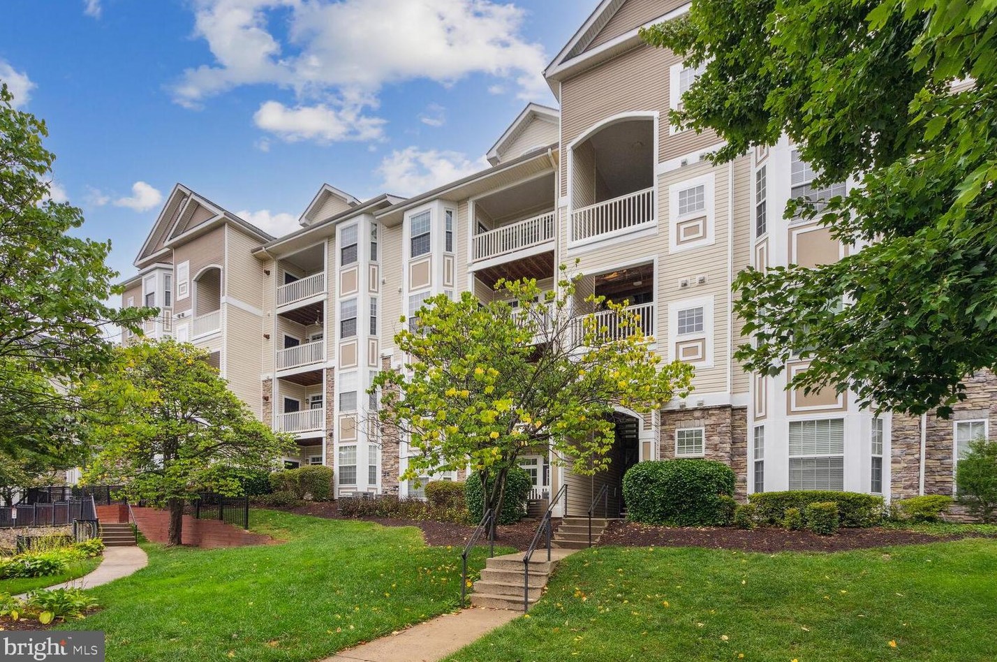 501 Sunset View Terrace Se #404, Leesburg, VA 20175