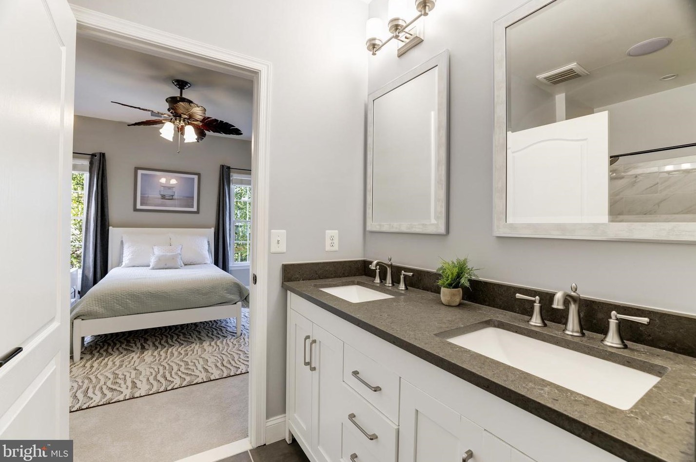 20234 Kentucky Oaks Ct, Ashburn VA 20147-3167 exterior