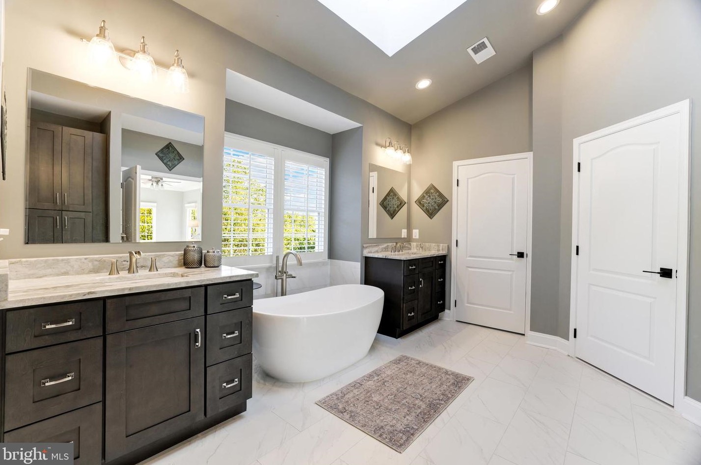 20234 Kentucky Oaks Ct, Ashburn VA 20147-3167 exterior