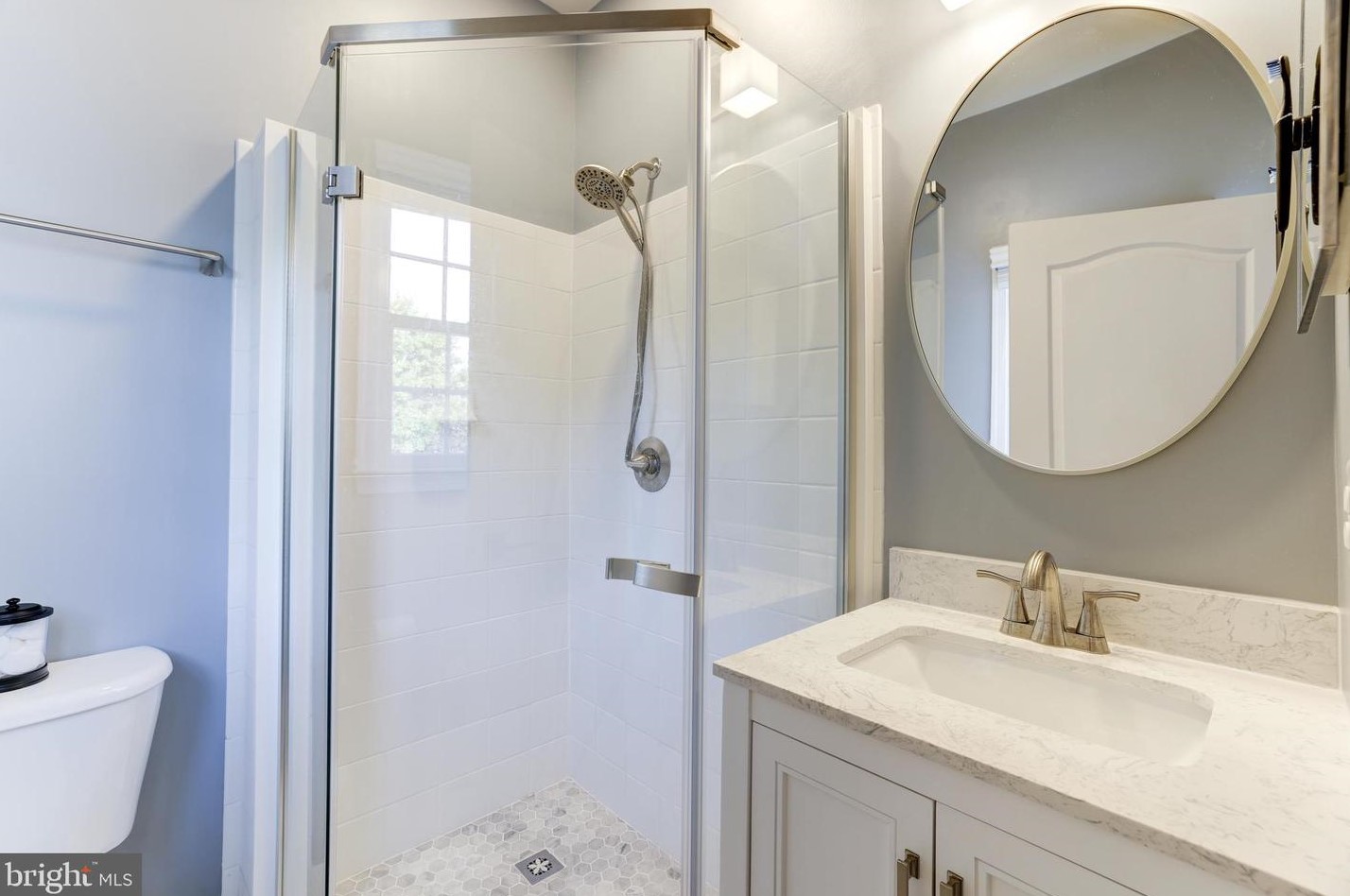 20234 Kentucky Oaks Ct, Ashburn VA 20147-3167 exterior