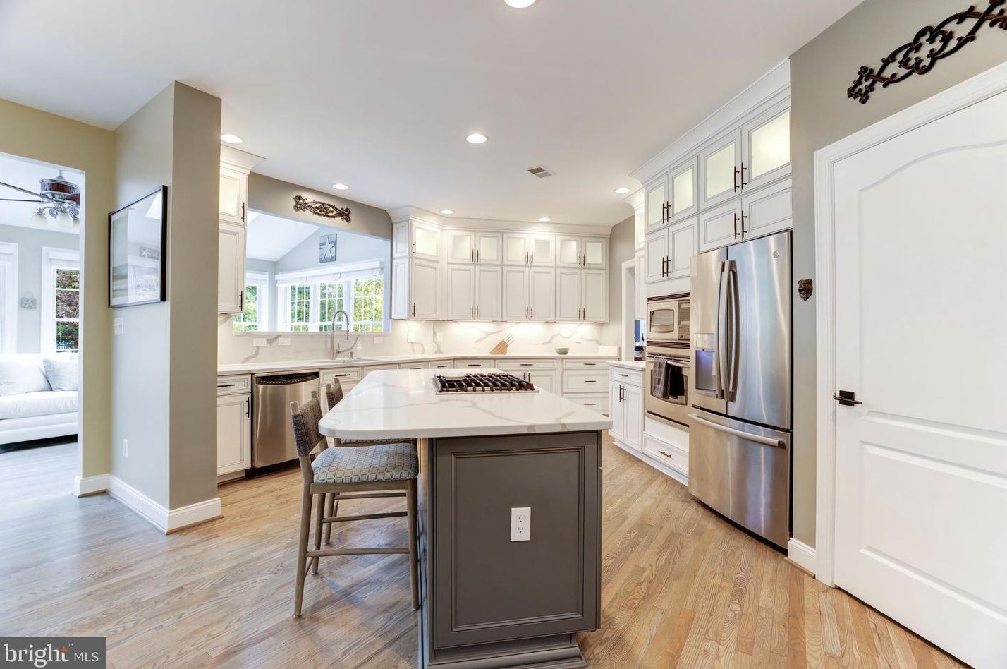 20234 Kentucky Oaks Ct, Ashburn VA 20147-3167 exterior