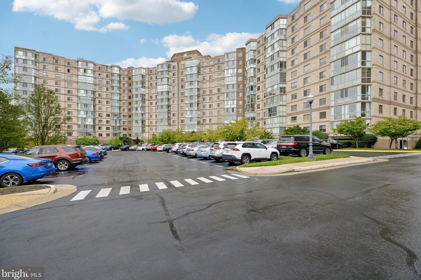 19375 Cypress Ridge Terrace #209, Leesburg, VA 20176