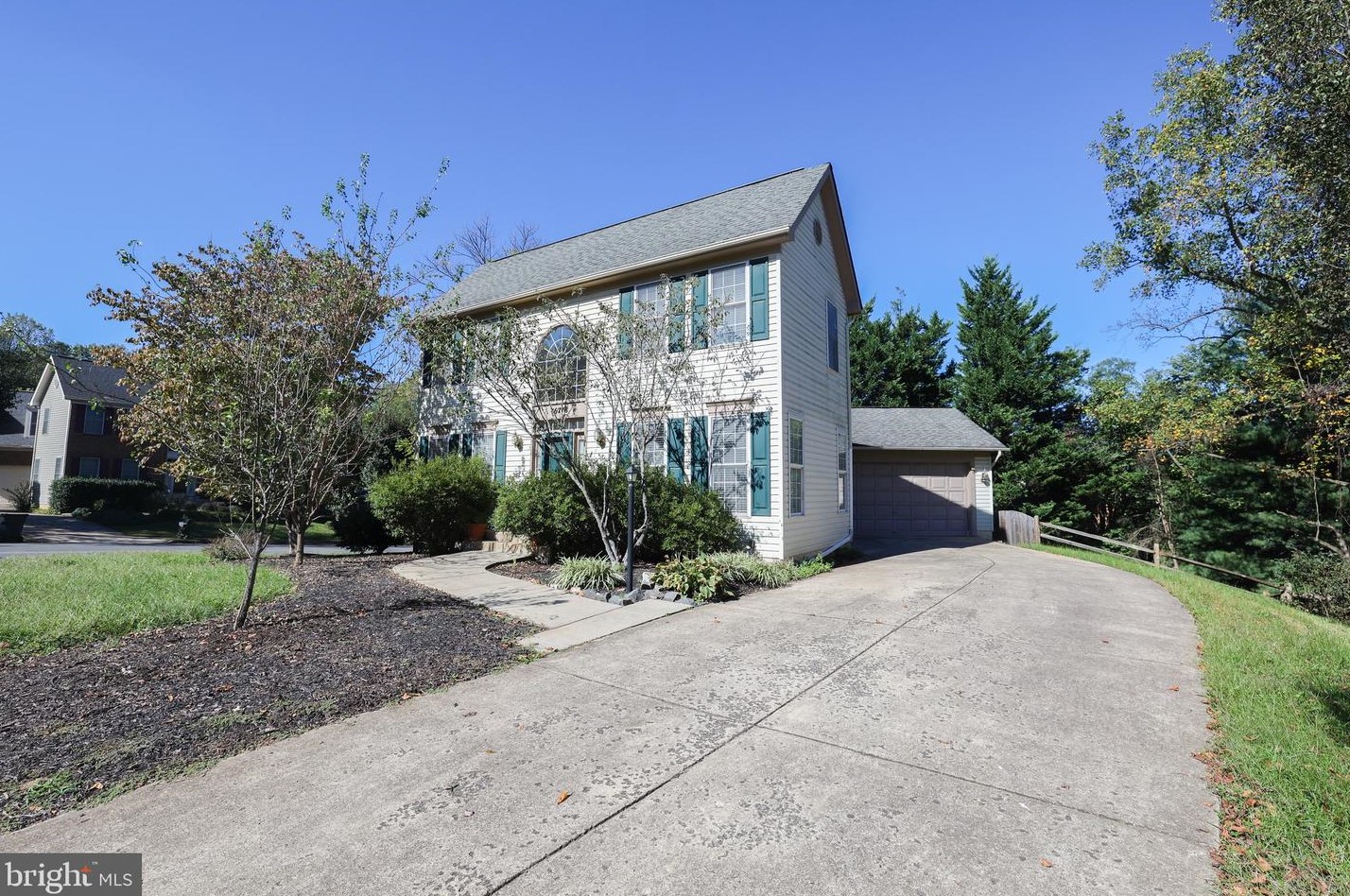46778 Snow Hill Way, Dulles, VA 20165