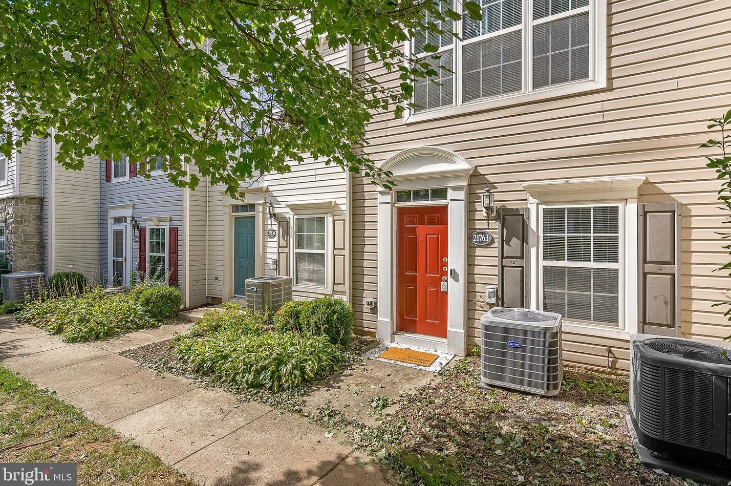 21763 Dragons Green Sq, Ashburn, VA 20147-6712