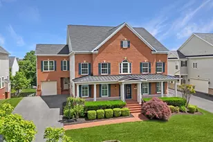 22838 Arbor View Dr, Brambleton, VA 20148 - Photo 2