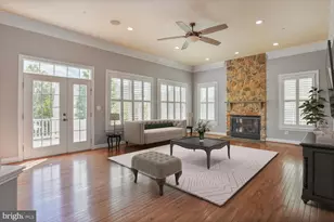 22838 Arbor View Dr, Brambleton, VA 20148 - Photo 18