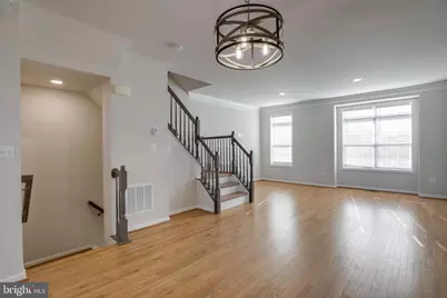 43180 Loudoun Reserve Drive, Ashburn, VA 20148 - Photo 10