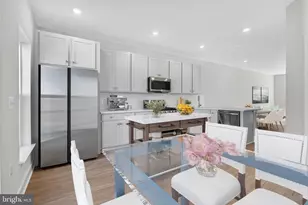 22892 Tawny Pne Sq, Ashburn, VA 20148 - Photo 2