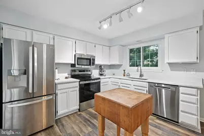 732 Balls Bluff Road NE, Leesburg, VA 20176 - Photo 16