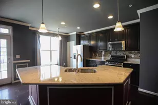 43368 Town Gate Square, Chantilly, VA 20152 - Photo 4