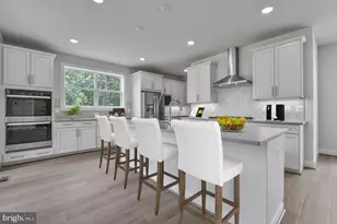 42010 Night Nurse Cir, Ashburn, VA 20148 - Photo 2