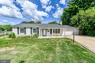 109 N Sequoia Ct, Sterling, VA 20164 - Photo 1