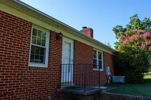 17152 Bridge View Ct, Paeonian Springs, VA 20129 - Photo 6