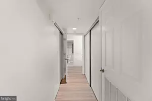 19385 Cypress Ridge Terrace, Leesburg, VA 20176 - Photo 22