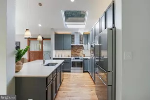 39368 Longhill Ln, Aldie, VA 20105 - Photo 10