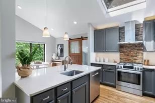 39368 Longhill Ln, Aldie, VA 20105 - Photo 12