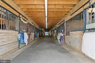 40332 Courtland Farm Ln, Aldie, VA 20105 - Photo 14