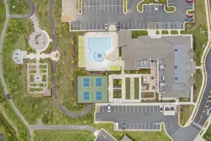 21630 Hawksbill High Cir, Sterling, VA 20164 - Photo 44