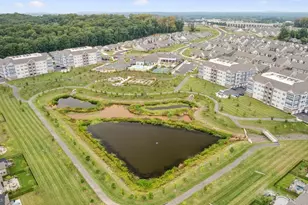 21630 Hawksbill High Cir, Sterling, VA 20164 - Photo 42