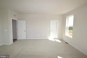 43795 Middleway Ter, Ashburn, VA 20147 - Photo 38