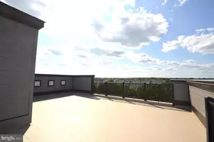 43795 Middleway Ter, Ashburn, VA 20147 - Photo 6