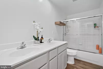 102 N Garfield Road, Sterling, VA 20164 - Photo 14