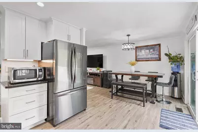 102 N Garfield Road, Sterling, VA 20164 - Photo 6