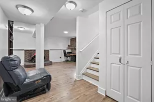 102 N Garfield Rd, Sterling, VA 20164 - Photo 24